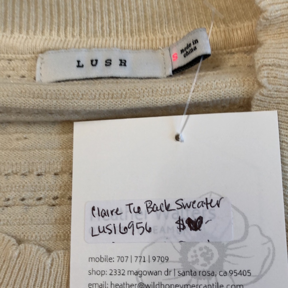 LUSH Claire Tie Back Sweater-NWT!! - Picture 3 of 10
